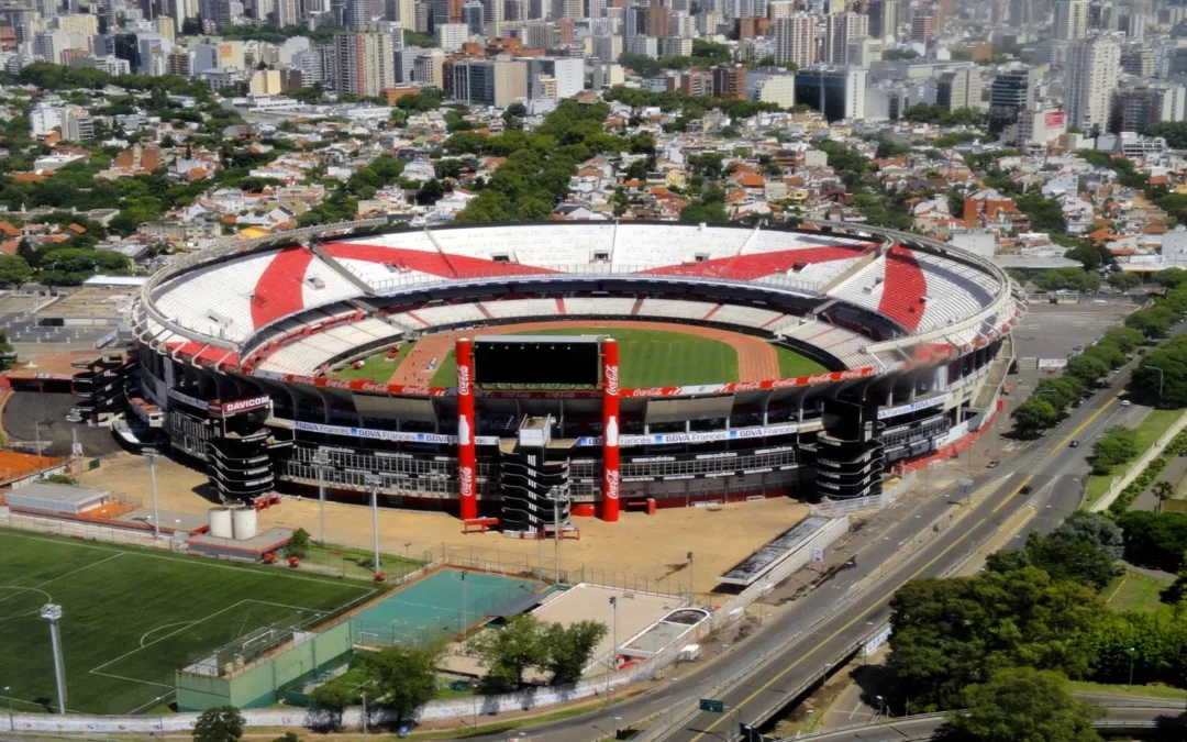 Salida en bicicleta al Estadio Monumental River Plate Nuñez Buenos Aires